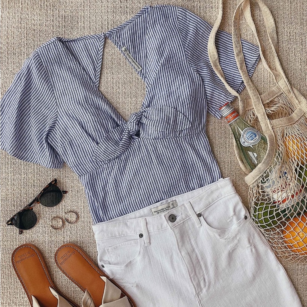 Abercrombie & Fitch Blue and White Striped Tie Front Shirt
